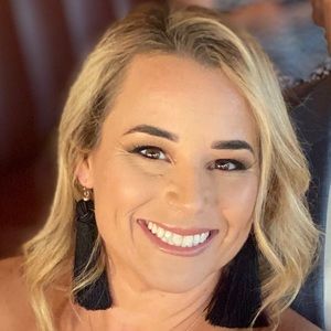 Meet your Posher, Anely